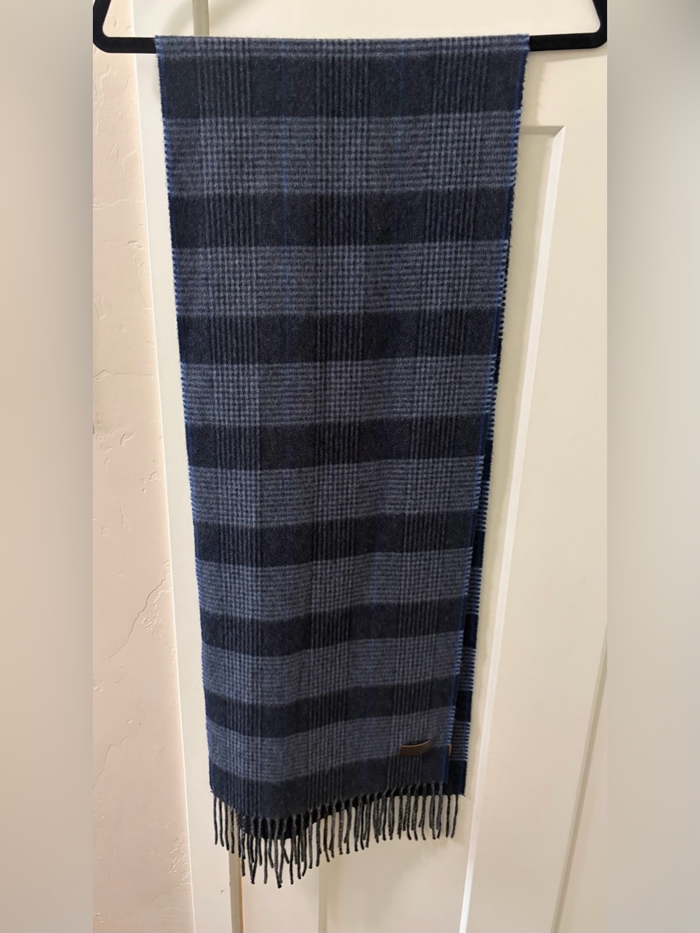 HIckey Freeman 100% Cashmere Scarf Checkered, Navy and Gray
